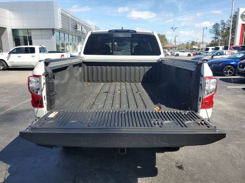 Certified 2024 Nissan Titan SV w/ SV Convenience Package AWD/4WD image 8