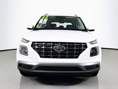 Used 2022 Hyundai Venue SEL image 11