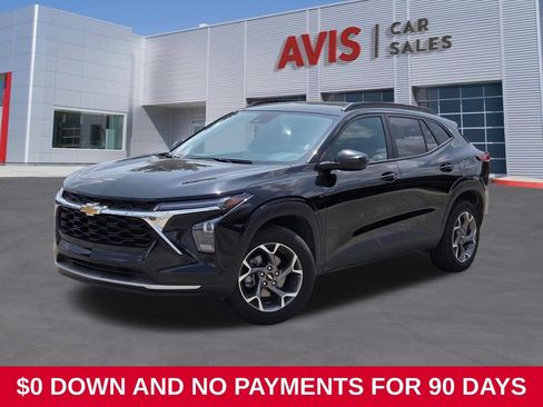 Used 2025 Chevrolet Trax LT w/ LT Convenience Package FWD image 1