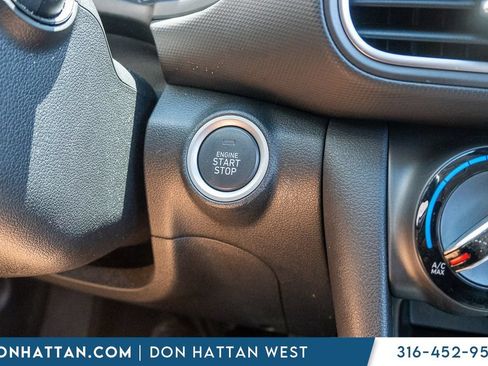 Used 2021 Hyundai Kona SEL Plus FWD image 11