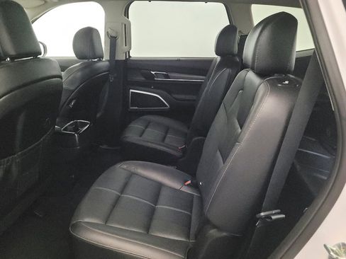 Used 2021 Kia Telluride EX w/ EX Premium Package AWD/4WD image 18