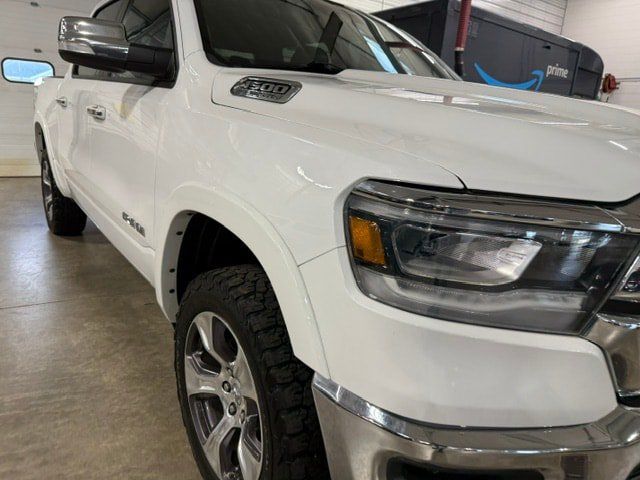 Used 2022 RAM 1500 Laramie w/ Off Road Group AWD/4WD image 3
