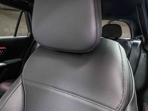 Certified 2025 Mercedes-Benz GLC 300 image 19