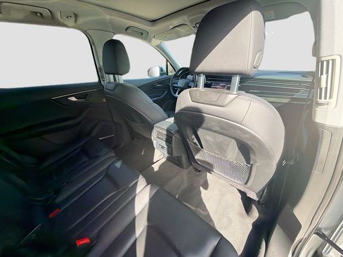 Used 2023 Audi Q7 Premium Plus image 27