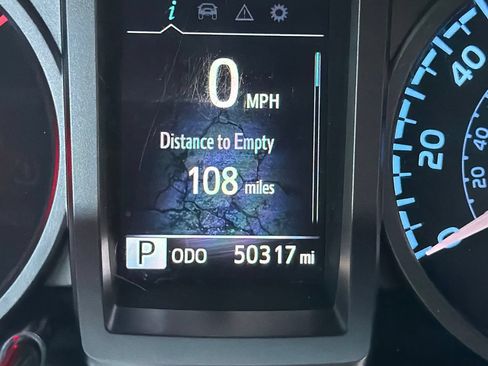 Used 2022 Toyota Tacoma SR5 w/ Technology Package RWD image 10