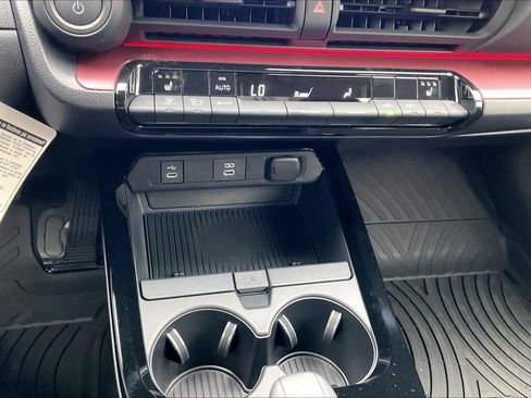 New 2026 Toyota Prius Plug-In Hybrid image 19