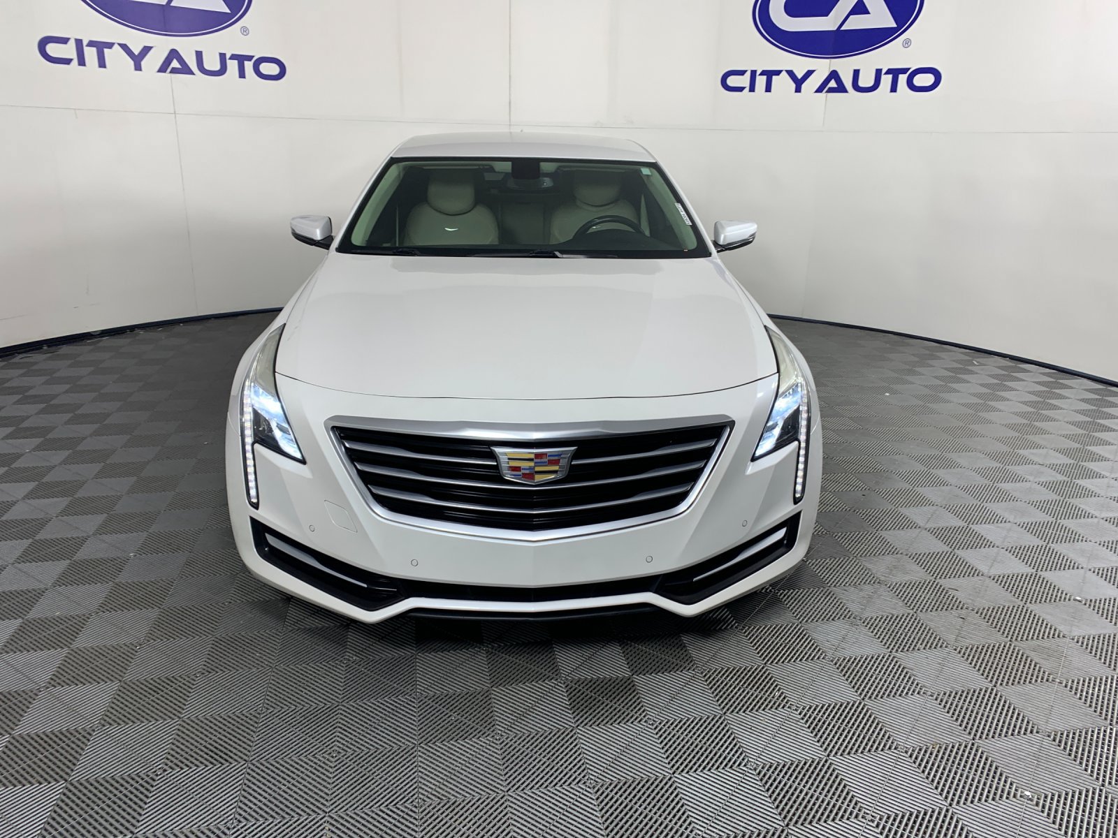 Used 2018 Cadillac CT6 2.0T RWD image 7
