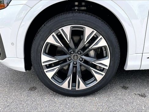 New 2026 Audi Q8 Premium Plus AWD/4WD image 13
