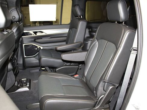 New 2026 Jeep Grand Wagoneer L 4WD image 31