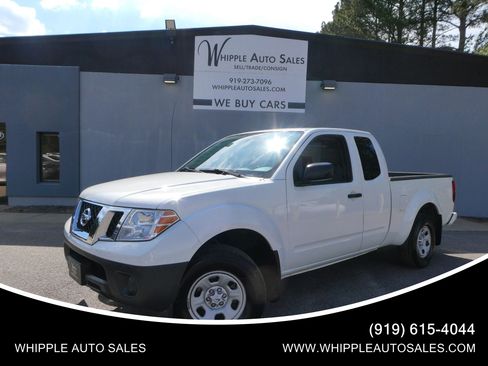 Used 2018 Nissan Frontier S RWD image 1