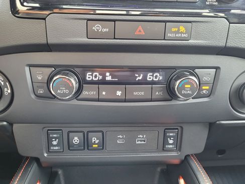 Used 2024 Nissan Frontier PRO-4X w/ Pro Premium Package image 10