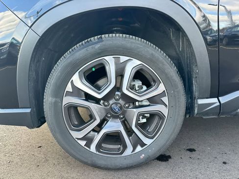 Certified 2025 Subaru Ascent Limited image 19