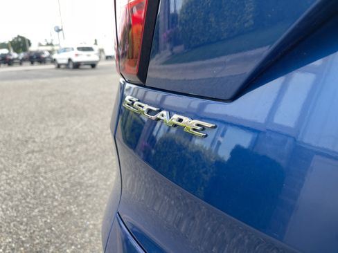 Used 2019 Ford Escape SEL AWD/4WD image 23