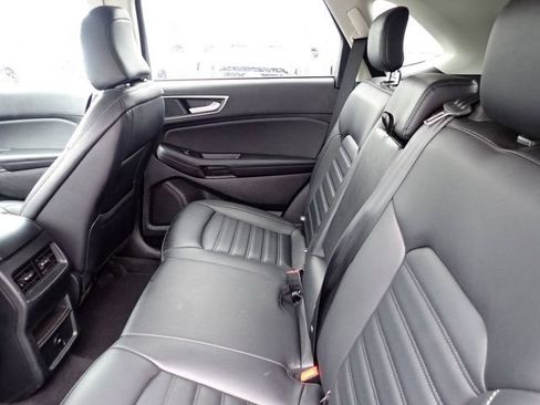 Used 2024 Ford Edge SEL AWD/4WD image 18