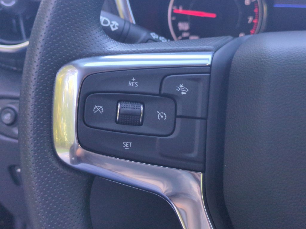 New 2026 Chevrolet Blazer LT w/ Convenience Package FWD image 17