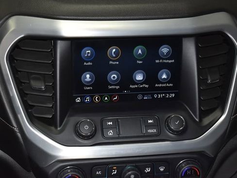 Used 2020 GMC Acadia SLT image 17