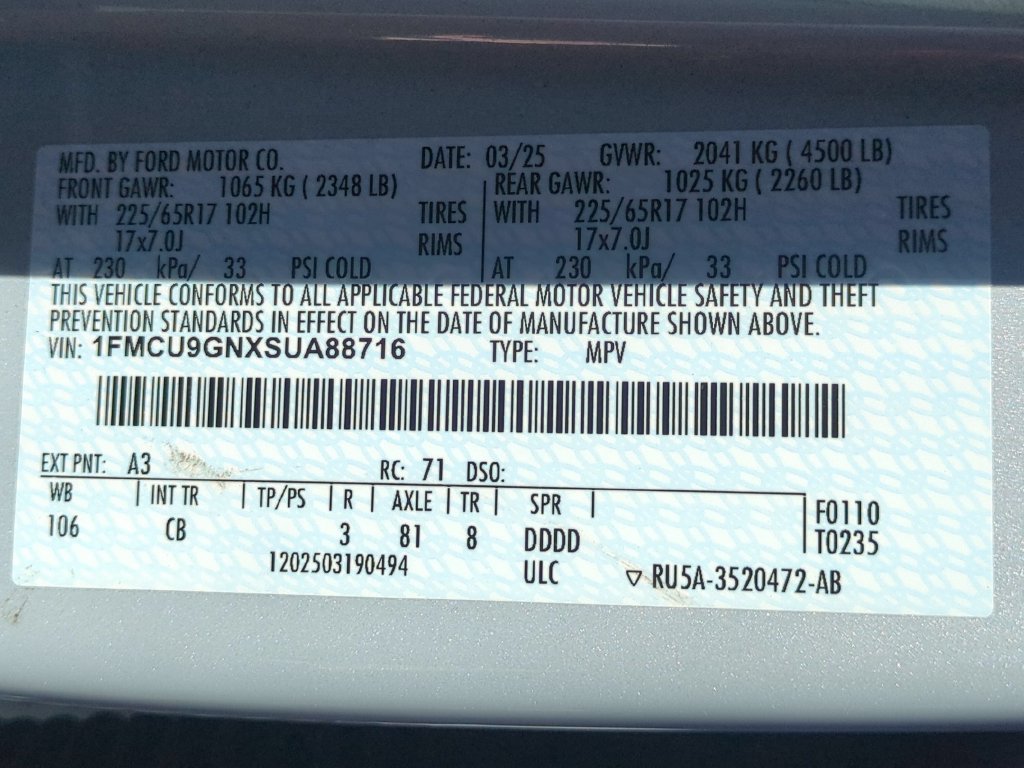 Used 2025 Ford Escape Active AWD/4WD image 32