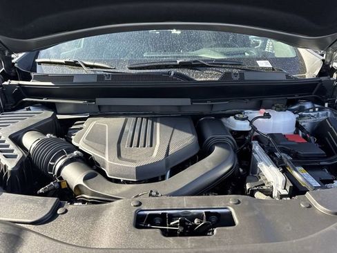 New 2026 GMC Acadia Denali w/ Super Cruise Package FWD image 24