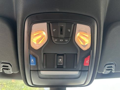 Used 2023 RAM 1500 Big Horn AWD/4WD image 34