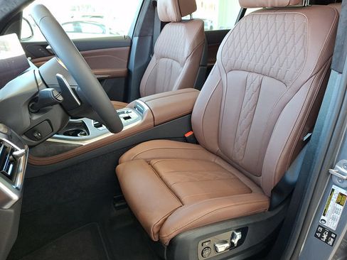 New 2026 BMW X7 xDrive40i w/ M Sport Package image 9