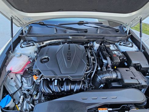 Used 2025 Hyundai Sonata SEL FWD image 30