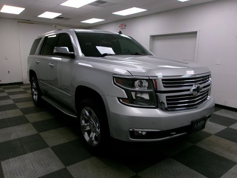 Used 2015 Chevrolet Tahoe LTZ AWD/4WD image 15
