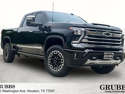 Used 2024 Chevrolet Silverado 2500 High Country w/ High Country Premium Package AWD/4WD image 1