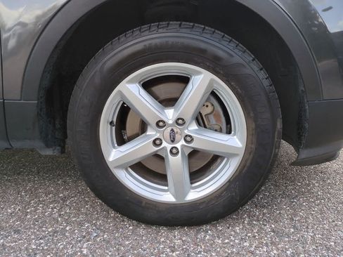 Used 2017 Ford Explorer XLT AWD/4WD image 11