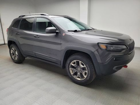 Used 2019 Jeep Cherokee Trailhawk w/ Cold Weather Group image 11