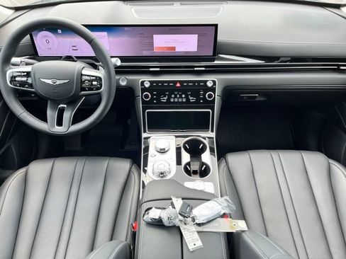 New 2026 Genesis GV80 2.5T RWD image 9