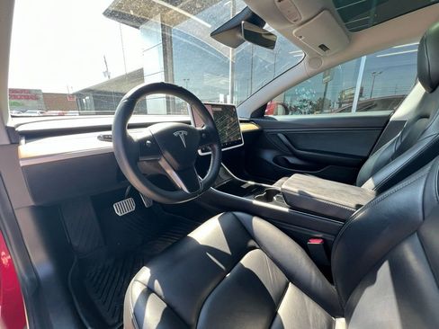 Used 2020 Tesla Model 3 Long Range image 16