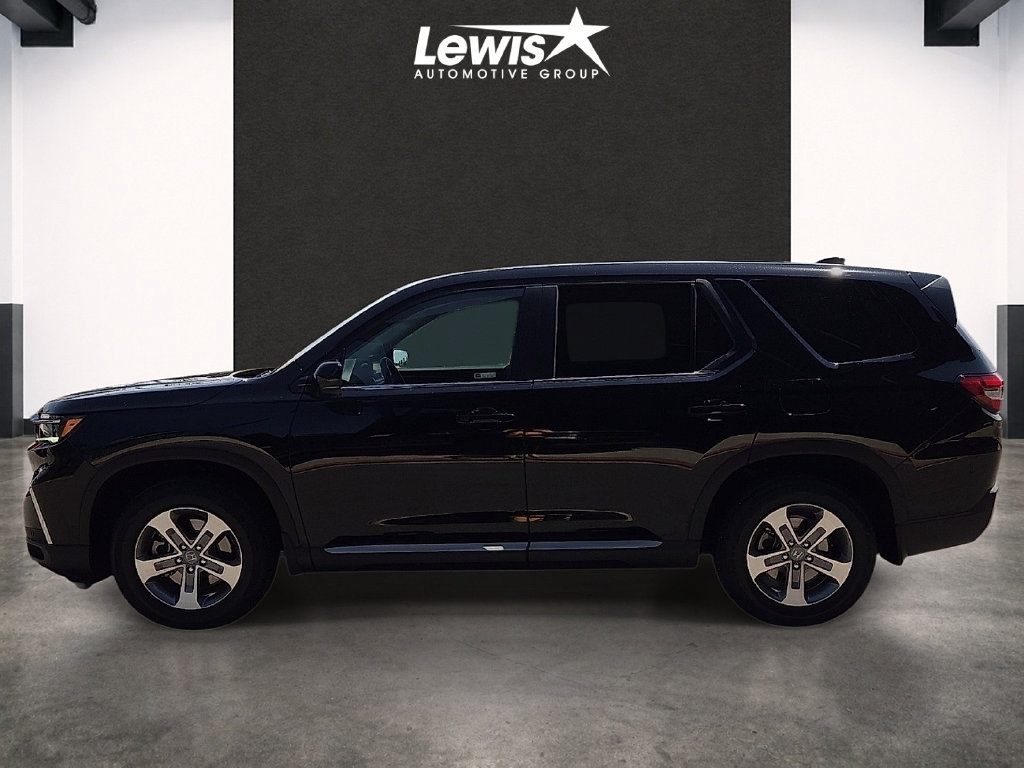 Used 2025 Honda Pilot EX-L image 2