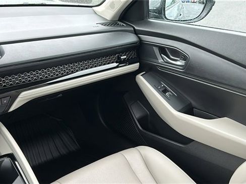 Used 2025 Honda Accord EX-L image 26