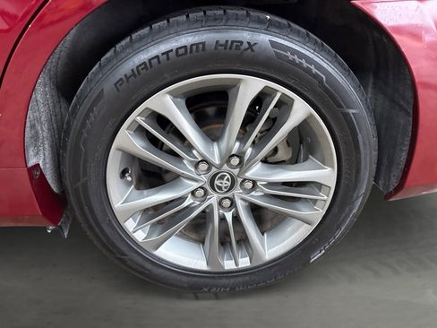 Used 2016 Toyota Camry SE FWD image 14