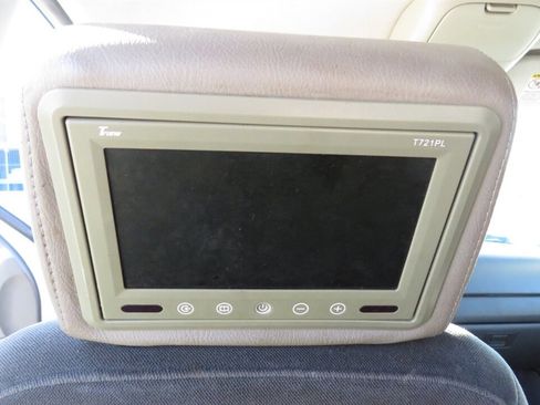 Used 2003 Ford Explorer XLT image 17