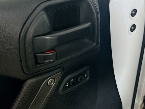 Used 2016 Jeep Wrangler Unlimited Sport image 16