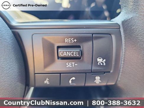 Certified 2025 Nissan Kicks SV image 17