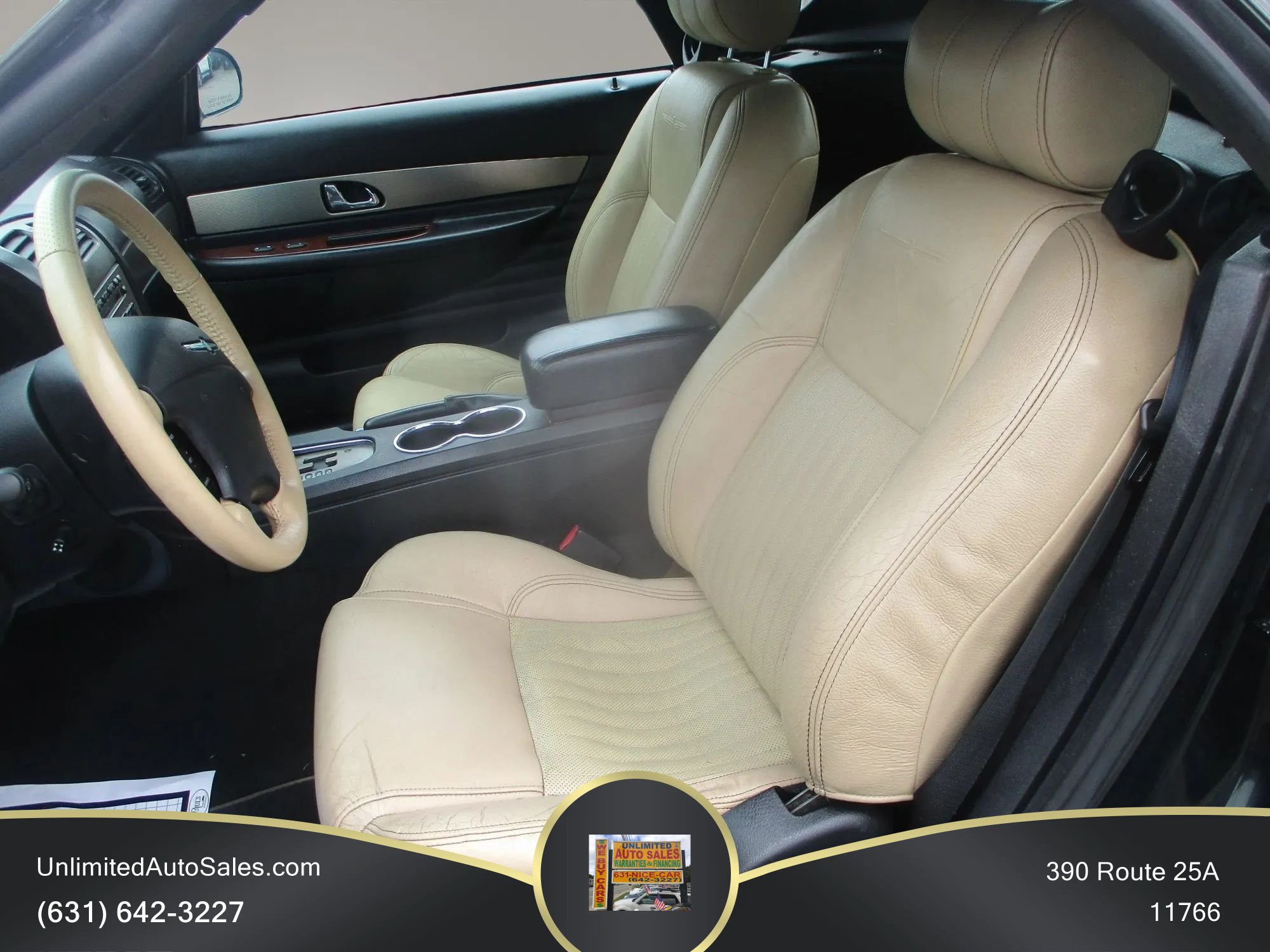 Used 2004 Ford Thunderbird RWD image 9