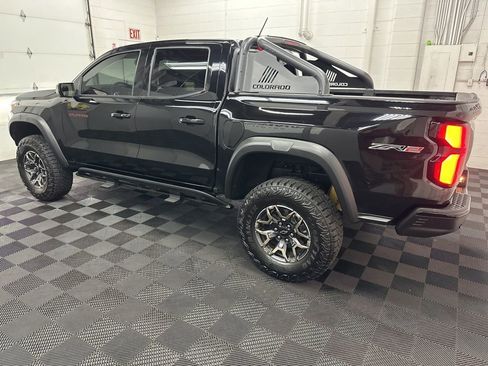 Used 2024 Chevrolet Colorado ZR2 w/ ZR2 Convenience Package III AWD/4WD image 6