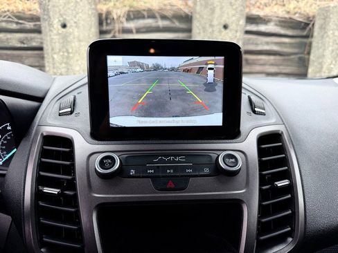 Used 2022 Ford Transit Connect XLT w/ Trailer Tow Package image 18