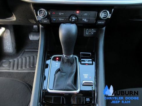 Used 2025 Jeep Compass Sport image 14