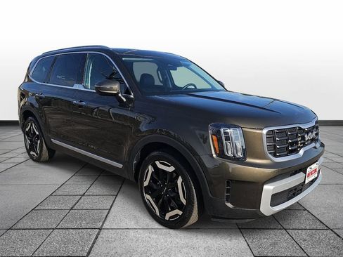 Used 2025 Kia Telluride S AWD/4WD image 3