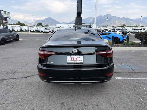 Used 2019 Volkswagen Jetta S w/ Driver Assistance Package FWD image 4