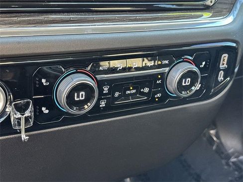 Used 2024 Chevrolet Silverado 1500 LT image 37