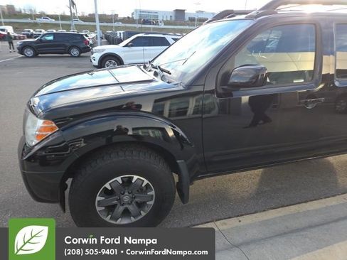 Used 2015 Nissan Frontier PRO-4X w/ Pro-4x Luxury Package image 19