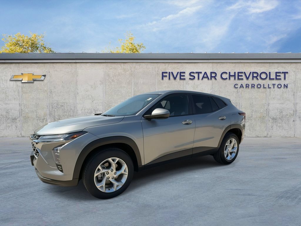 Certified 2024 Chevrolet Trax LS w/ LS Convenience Package FWD image 4