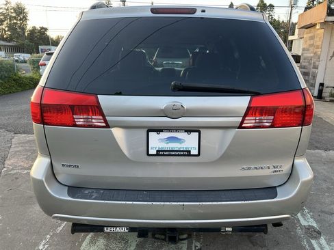 Used 2004 Toyota Sienna XLE AWD/4WD image 4