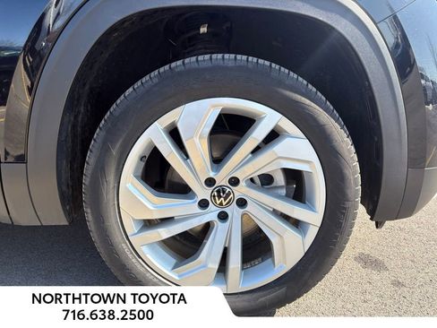 Used 2022 Volkswagen Atlas SE image 38