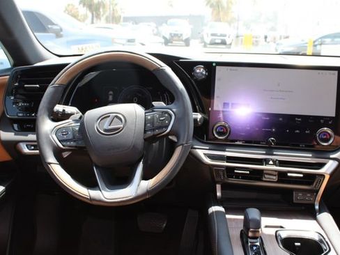Certified 2023 Lexus RX 350h w/ Accessory Package (Z1) AWD/4WD image 14