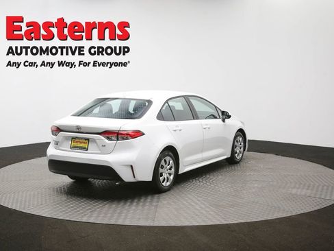 Used 2024 Toyota Corolla LE FWD image 38